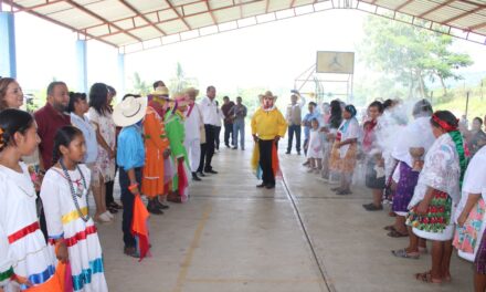 Coatzintla: Celebran autoridades el día internacional de la mujer indígena en San Fernando Coapechapa