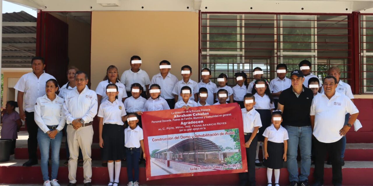 Gutiérrez Zamora: Inauguración de obra en el sector educativo en Anclón y Arenal