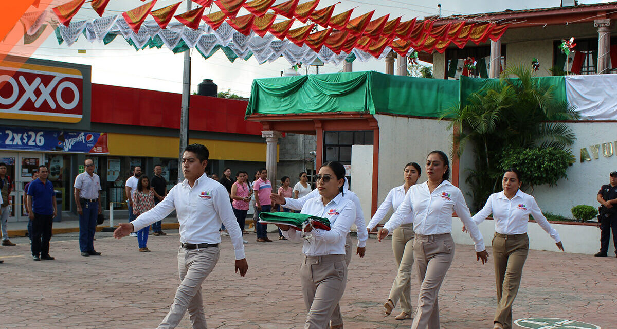 Tepetzintla: 213 aniversario de independencia de México