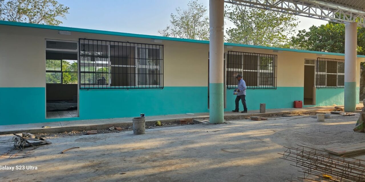 Ozuluama: Avance de Obra en la Escuela Primaria de la Comunidad de Tierra y Libertad