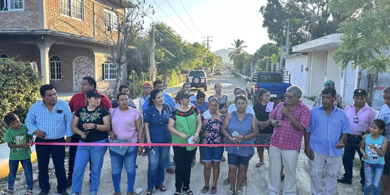 Inauguración y Banderazo de Obras en Álamo