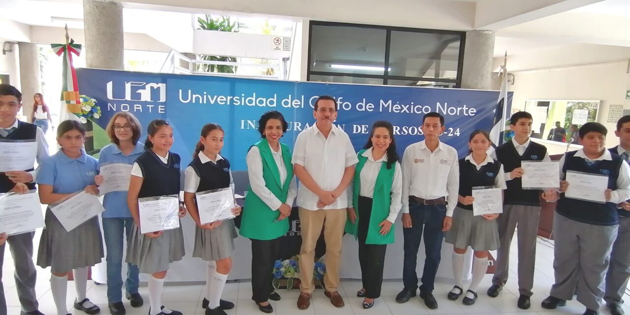 Martínez de la Torre: Rodrigo Calderón inaugura cursos de nivel secundaria en la UGM