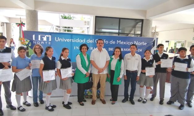 Martínez de la Torre: Rodrigo Calderón inaugura cursos de nivel secundaria en la UGM