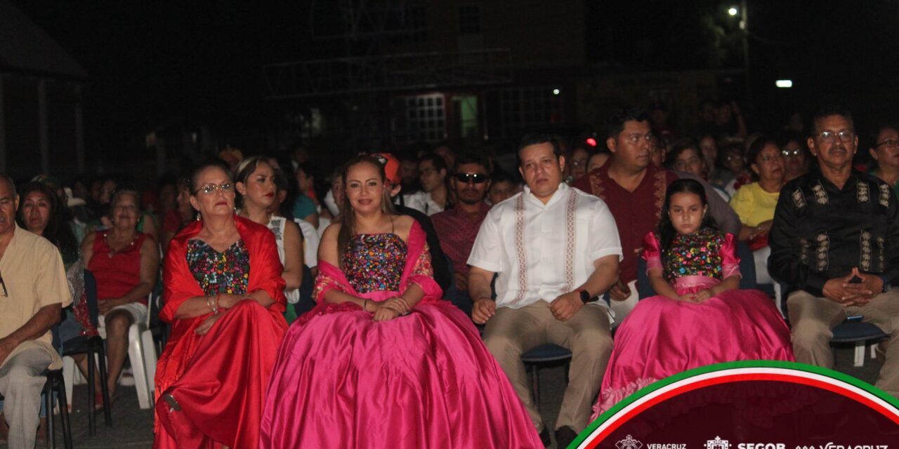 Tantima: Teatro del Pueblo en el Marco del 213 Aniversario de la Independencia de México