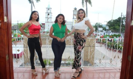 Coatzintla: Señoritas “patria”, “independencia” y “libertad” listas para encabezar la noche del grito en su 213 aniversario
