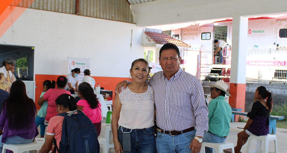 Tepetzintla: alcalde gestiona asistencia medica con el valiosos apoyo de petróleos mexicanos (PEMEX) y el DIF