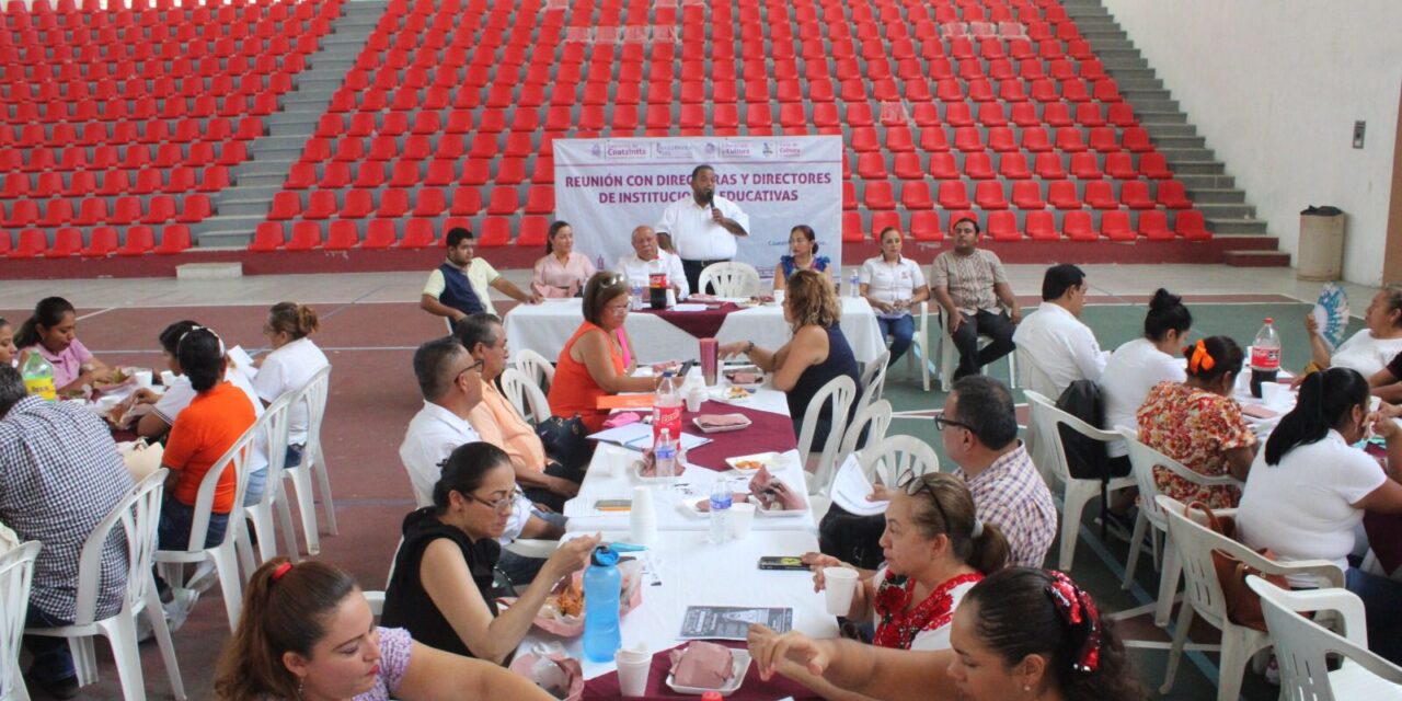 Coatzintla: Directores de Escuelas de la Localidad Se Reúnen para Promover Fiestas y Tradiciones Locales