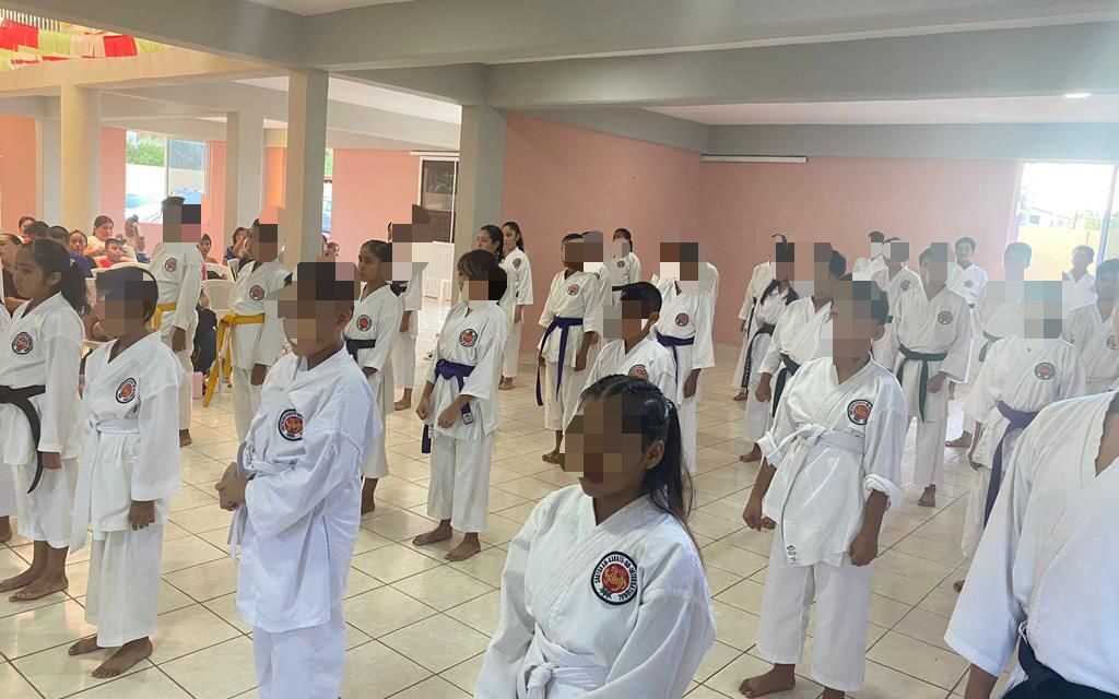 Tecolutla»Éxito Rotundo en el Examen de Karate do de 40 Alumnos Avanzan de Grado bajo la Guía del Sensei Hiroshi Ishikawa»