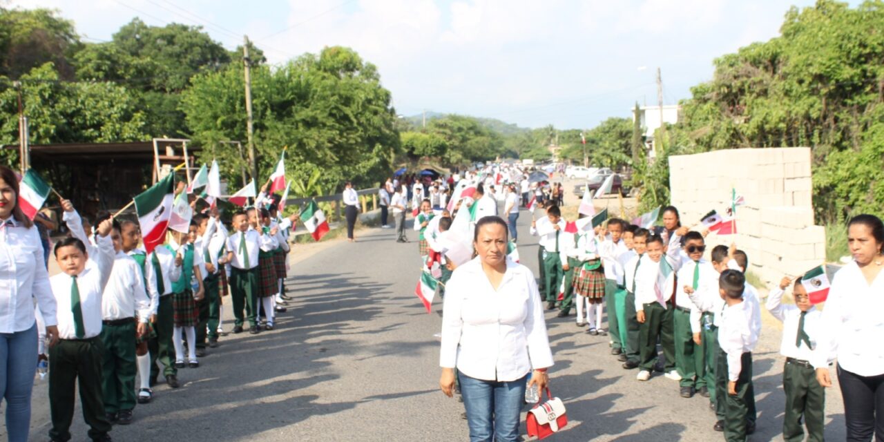 Chinampa de Gorostiza: Celebra el 213 Aniversario de la Independencia de México con un Emotivo Desfile y Acto Cívico»