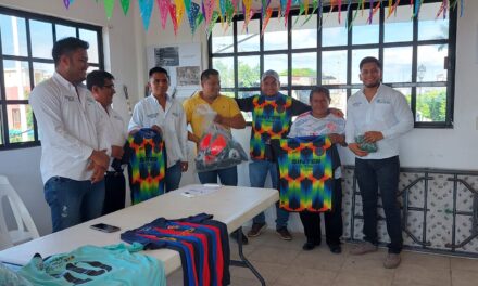 Citlaltépetl: Entrega de Uniformes a Equipos de la Liga Municipal de Futbol Varonil en Coordinación con el Gobierno Municipal