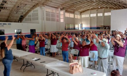 Reunión de Adultos Mayores en Citlaltépetl: Prevención de Depresión y Ansiedad