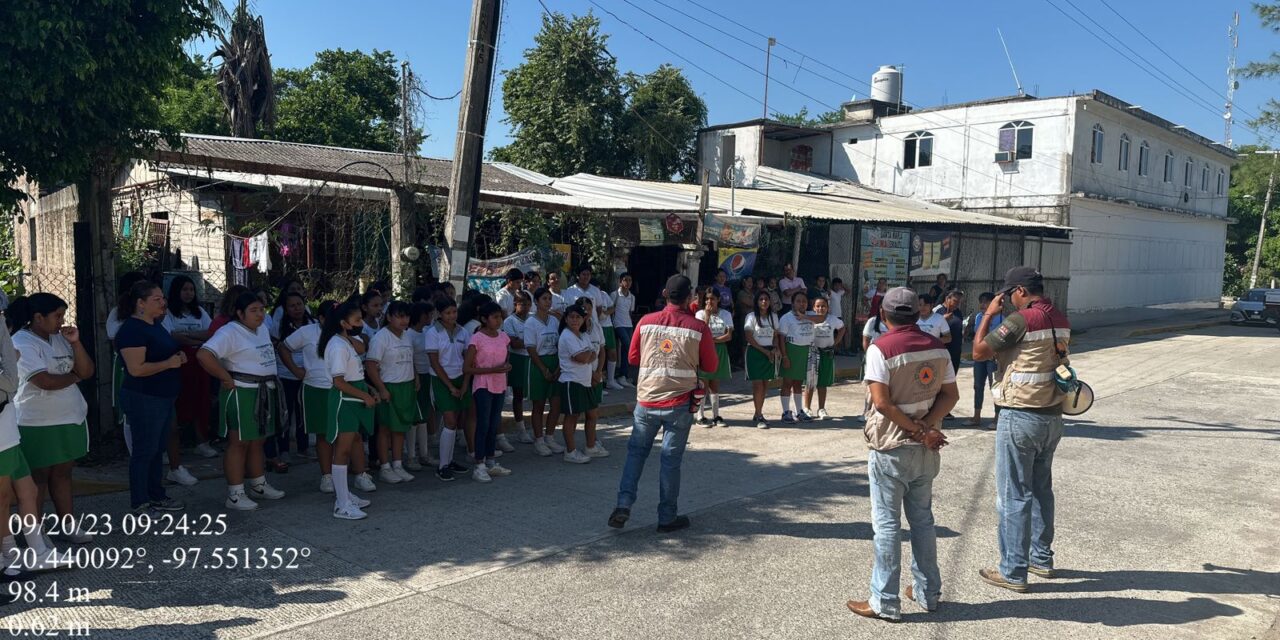 Coatzintla: Éxito en Simulacro de Protección Civil en Telesecundaria «Adolfo López Mateos» de Palma Sola