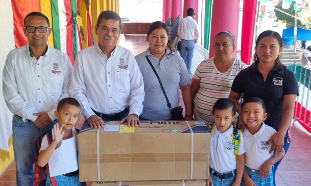 Ozuluama: Entrega de Climatización en Jardín de Niños Doctor Enrique A. Frimont