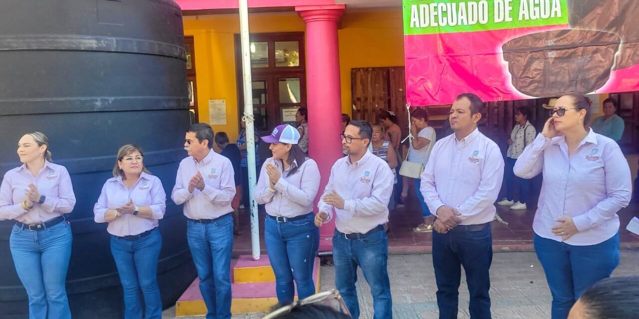 Entrega del Programa de Almacenamiento Adecuado de Agua Municipal en Ozuluama de Mascareñas