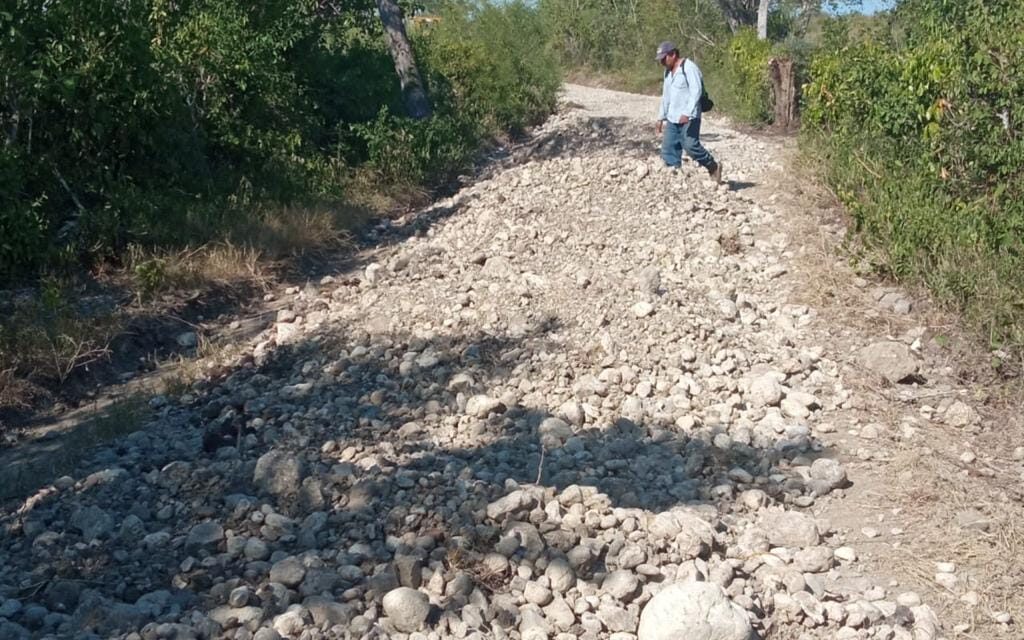 Rehabilitación del Camino de Conexión entre Comunidades en Ozuluama