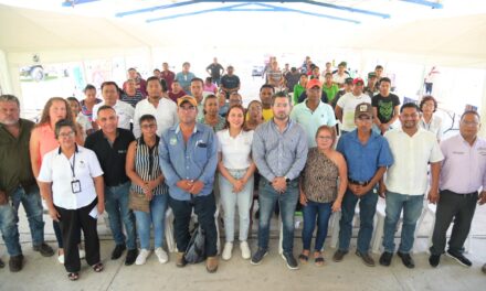 Tuxpan: Con la participación de 16 empresas inició la “Feria del Empleo en tu Comunidad”, en Laja de Colomán