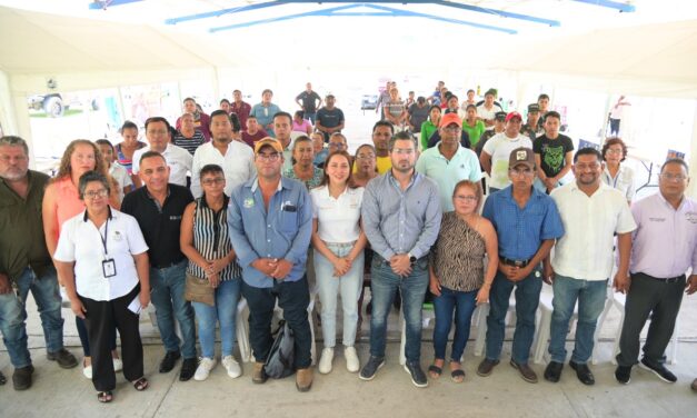 Tuxpan: Con la participación de 16 empresas inició la “Feria del Empleo en tu Comunidad”, en Laja de Colomán