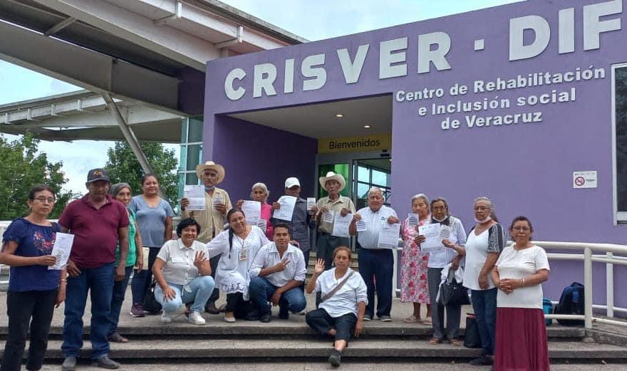 Cazones: Programa de auxiliares auditivos DIF