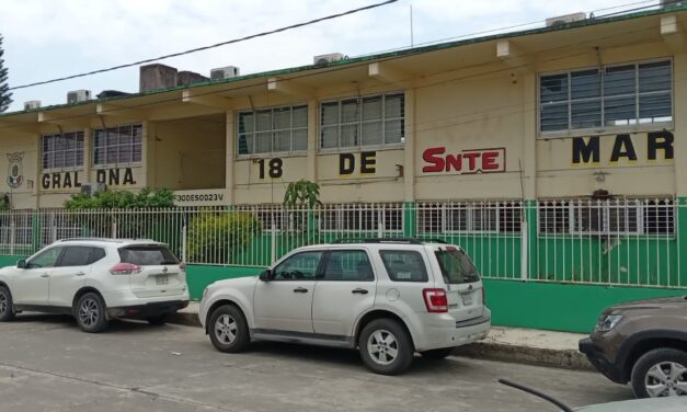 Álamo: Escándalo en la Escuela Secundaria «18 de Marzo»: Profesores se MADREAN