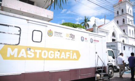 Tuxpan: Se realiza en la explanada municipal la “Jornada de Salud y Mastografías”