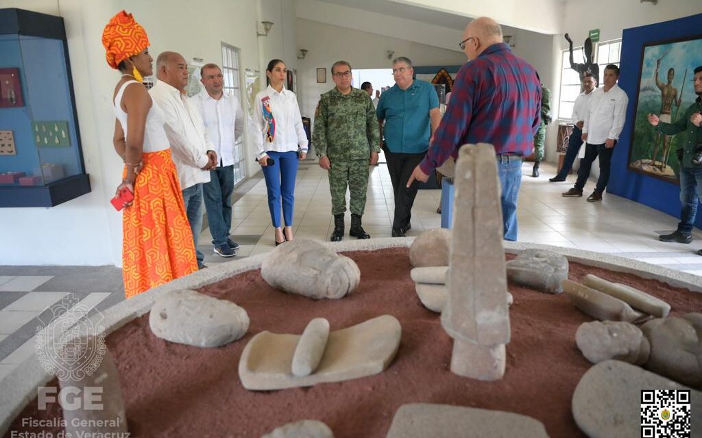 FGE informa la detención en flagrancia de dos personas que se ostentaban como policías federales ministeriales en un falso retén