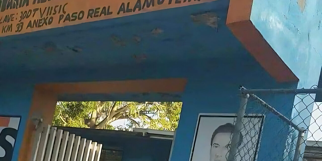 Padres de Telesecundaria en Km. 33 Exigen la Asignación de Maestro: Anuncian Toma de Instalaciones en Álamo, Veracruz