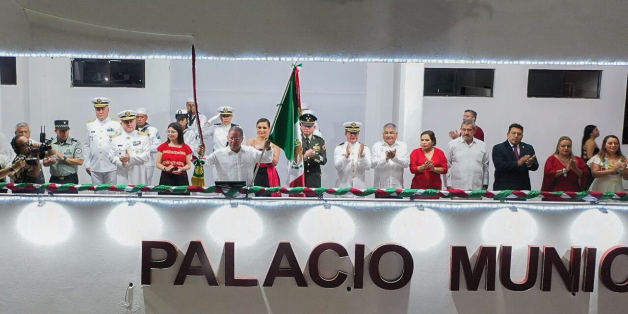En un ambiente de unidad y paz, Tuxpan vivió con gran fervor patrio el Grito de Independencia