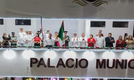 En un ambiente de unidad y paz, Tuxpan vivió con gran fervor patrio el Grito de Independencia