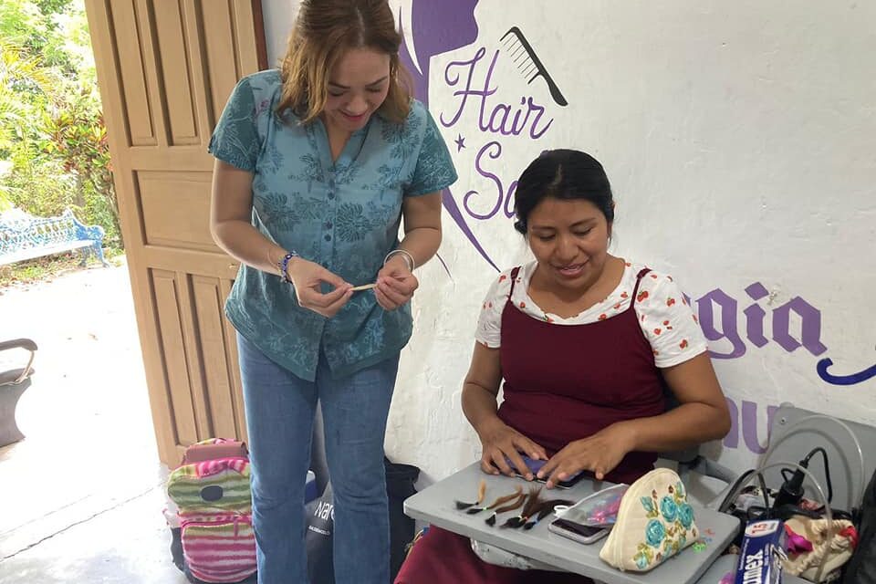 Ozuluama: Alumnas del Taller de Color y Transformación del Cabello del Instituto de la Mujer Municipal