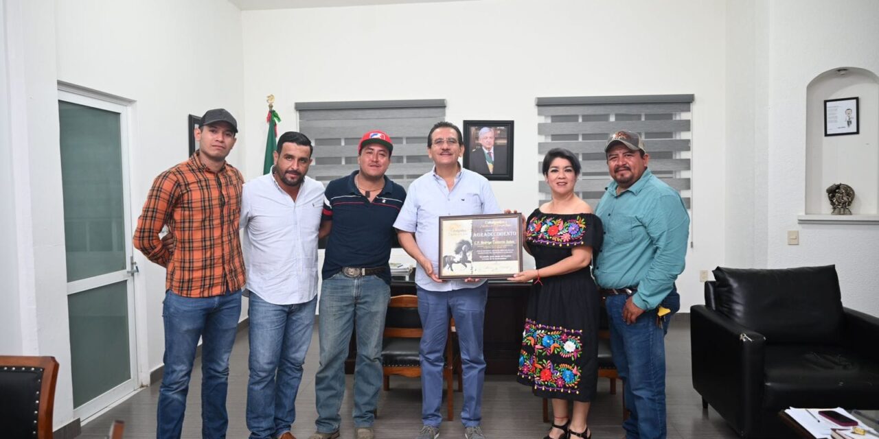 Cabalgantes de Martínez de la Torre Reconocen el Apoyo del Alcalde Rodrigo Calderón Salas al Rescate de Tradiciones Locales