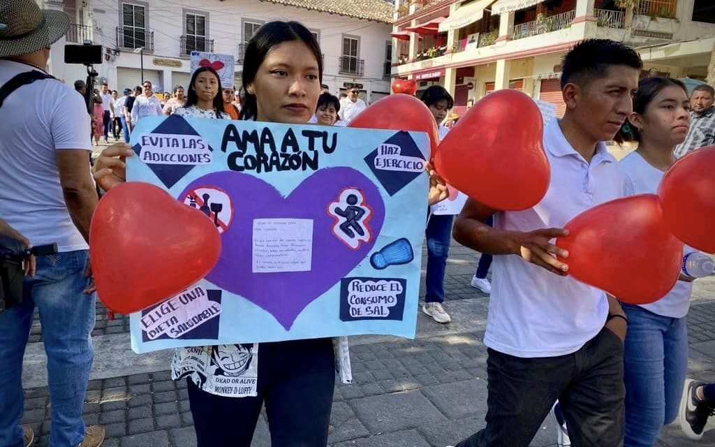 Participación Orgullosa del Sistema DIF Municipal de Papantla en la Caminata del Día Mundial del Corazón