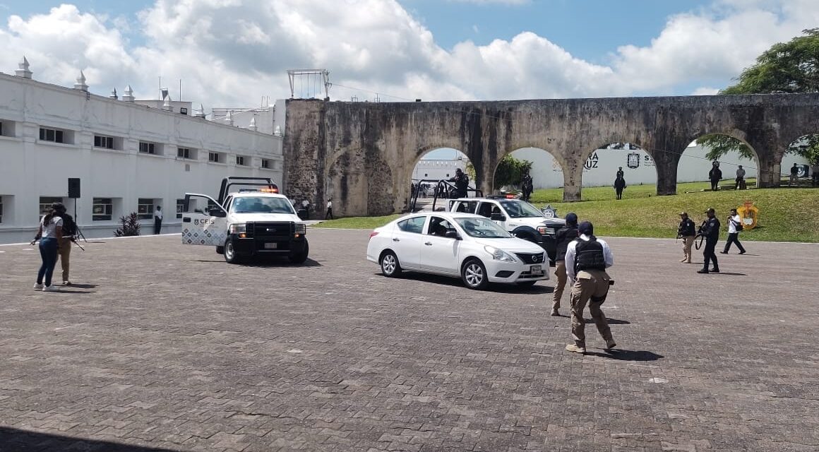 Entrega de Constancias a Policías Municipales de Ozuluama de Mascareñas