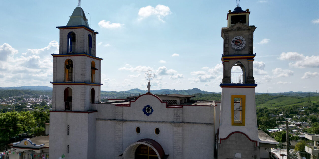 Coatzintla: El Reloj de la Parroquia de «Santiago Apóstol» Cambiará sus Melodías en Octubre