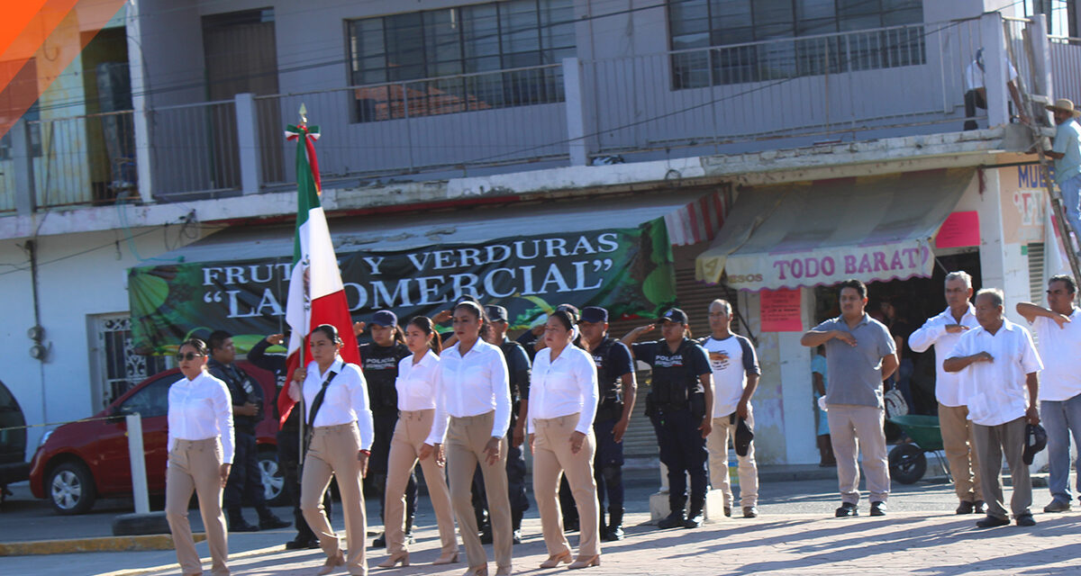 Tuxpan: En Lunes Cívico se conmemoró el Día Internacional de la No Violencia