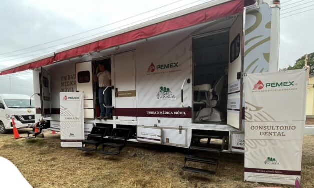 TEPETZINTLA: ALCALDE ROBERTO MIGUEL GALVÁN GESTIONA ATENCION MÉDICA DE PEMEX EN COORDINACIÓN CON EL DIF MUNICIPAL PARA CORRAL FALSO