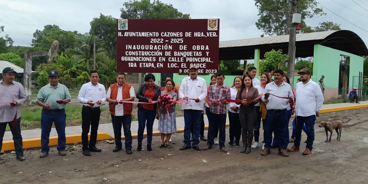 Inauguración de Obra en Cazones: Construcción de Banquetas y Guarniciones en la Calle Principal – Primera Etapa