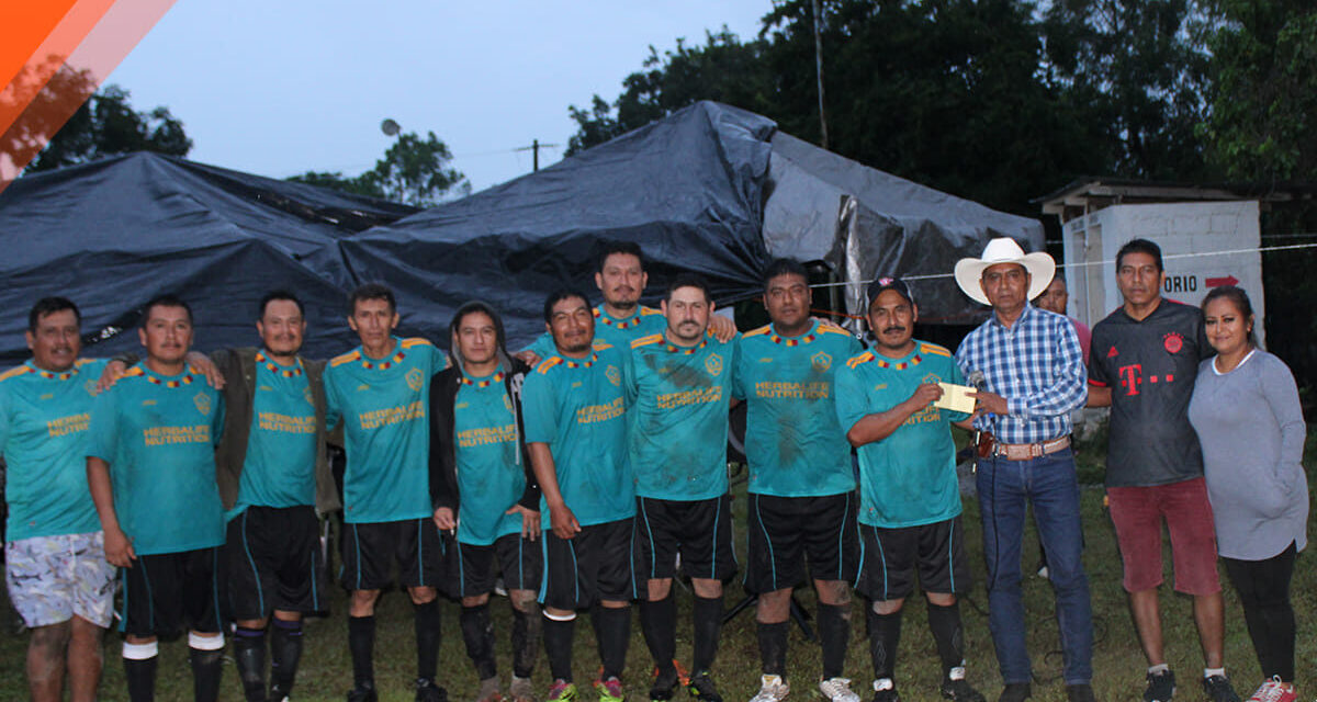 TEPETZINTLA: FINAL DE LA LIGA DE FÚTBOL MUNICIPAL CATEGORÍA VETERANO