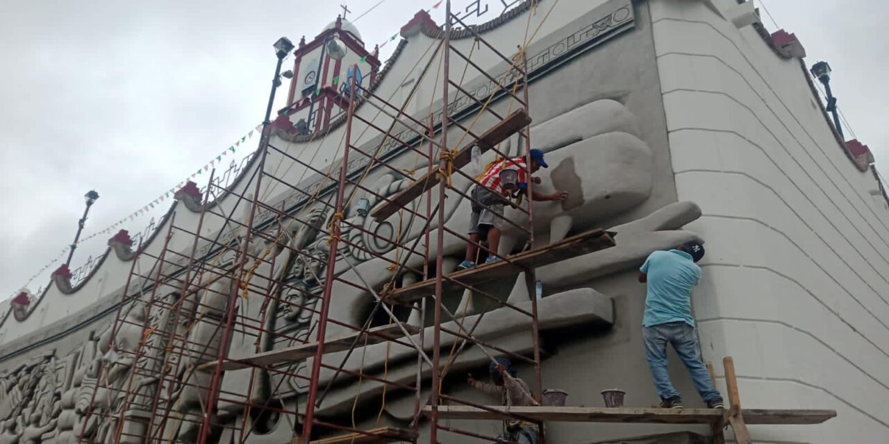 Restauración del Mural, «Homenaje a la Cultura Totonaca»: La Sonrisa de Quetzalcoatl Vuelve a Brillar en Papantla