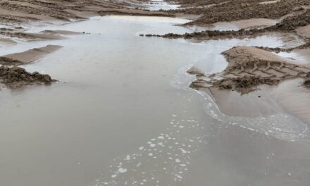 Tuxpan: Con unión y suma de esfuerzos se logró hacer un canal que evitó que Barra Galindo se inundara