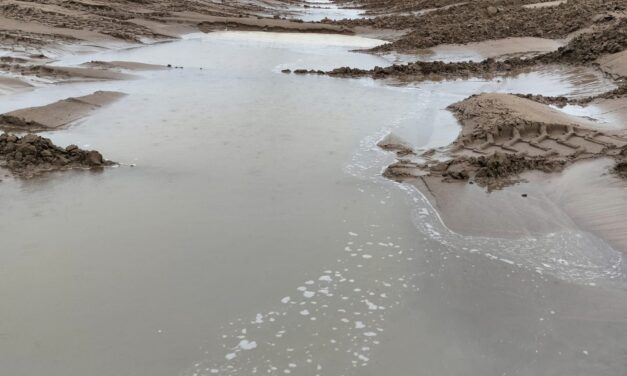 Tuxpan: Con unión y suma de esfuerzos se logró hacer un canal que evitó que Barra Galindo se inundara