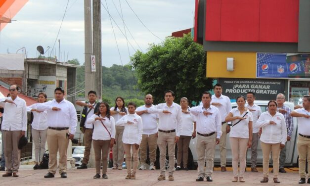 Tepetzintla: Lunes cívico