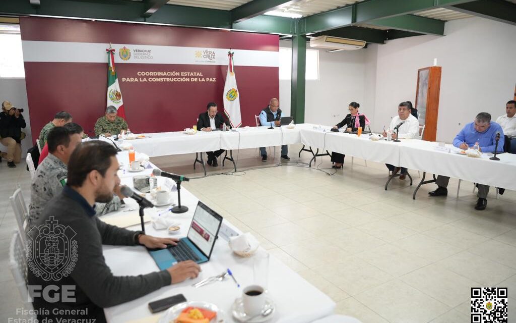 FGE informa detención en flagrancia de cinco presuntos secuestradores en Cosamaloapan y la liberación de dos víctimas