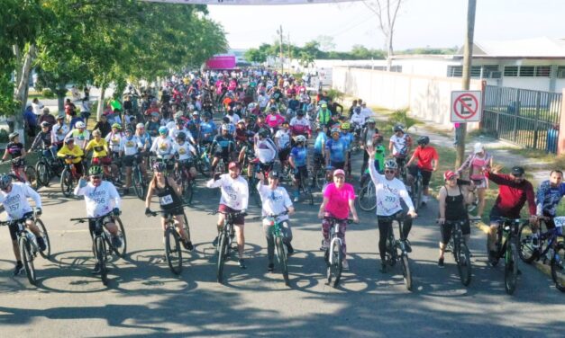 Tuxpan: Con gran participación se llevó a cabo la Rodada con Causa, en apoyo de las mujeres que luchan contra el cáncer