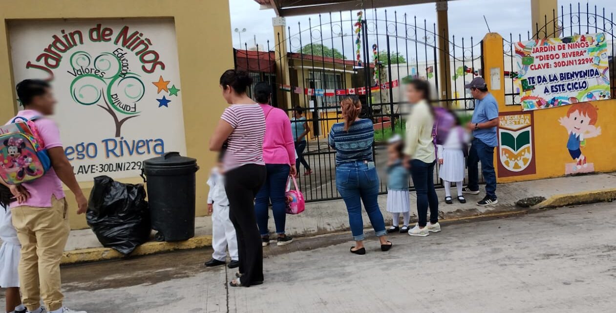 Padres de Familia en Álamo, Veracruz, Denuncian a Educadoras por Exponer a sus Hijos a Peligros en el Jardín de Niños «Diego Rivera»