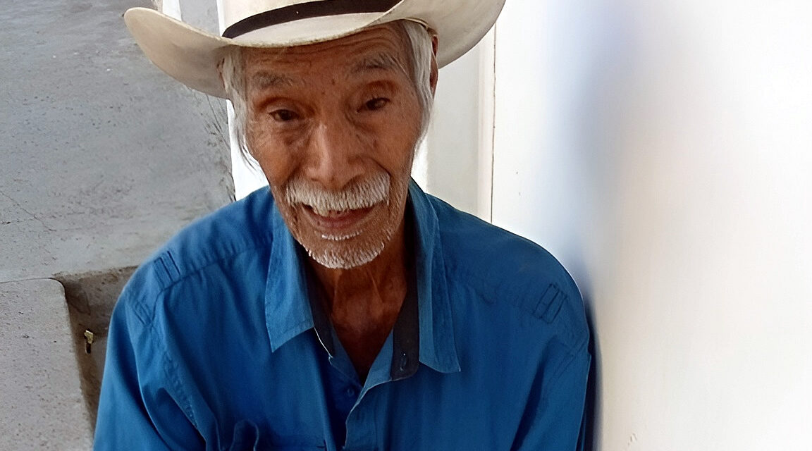 Álamo: Apoyemos al abuelito Don José Guadalupe comprando sus productos