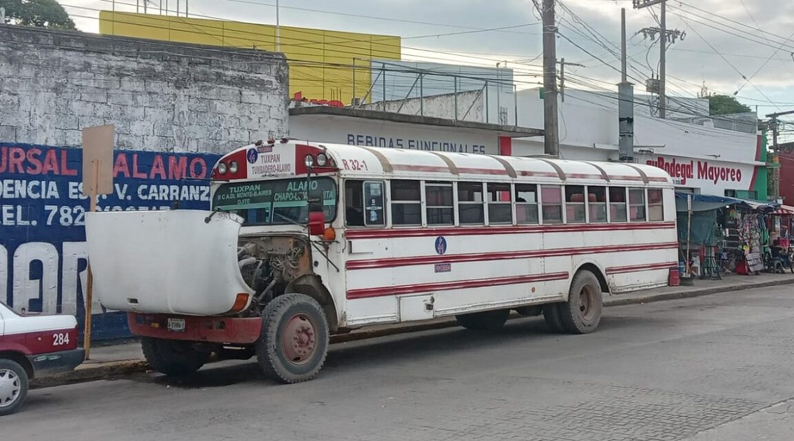 Autoridades retienen autobús de la línea «Autobuses de Tumbadero» por presuntos abusos al pasaje