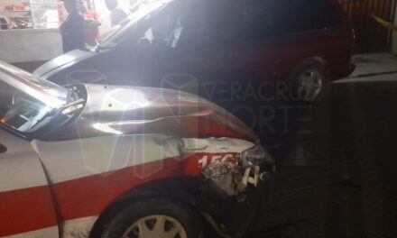 Elemento de Fuerza Civil Termina en el Hospital Tras Choque en Intersección de Álamo