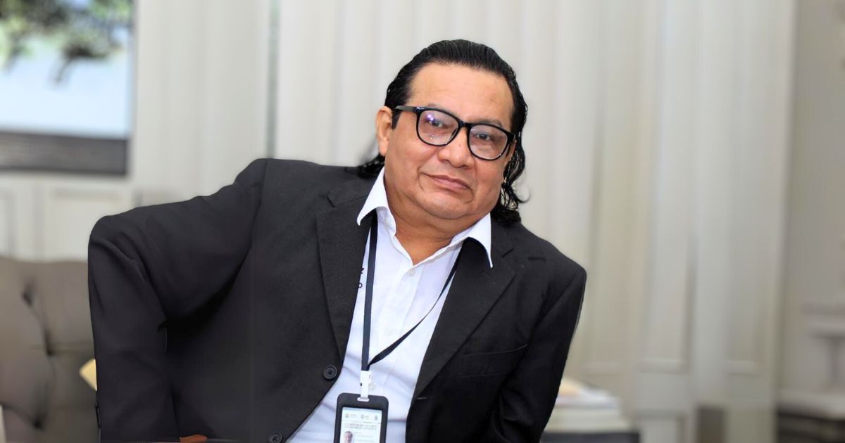 ¡Emotiva Celebración de un Maestro Ejemplar!