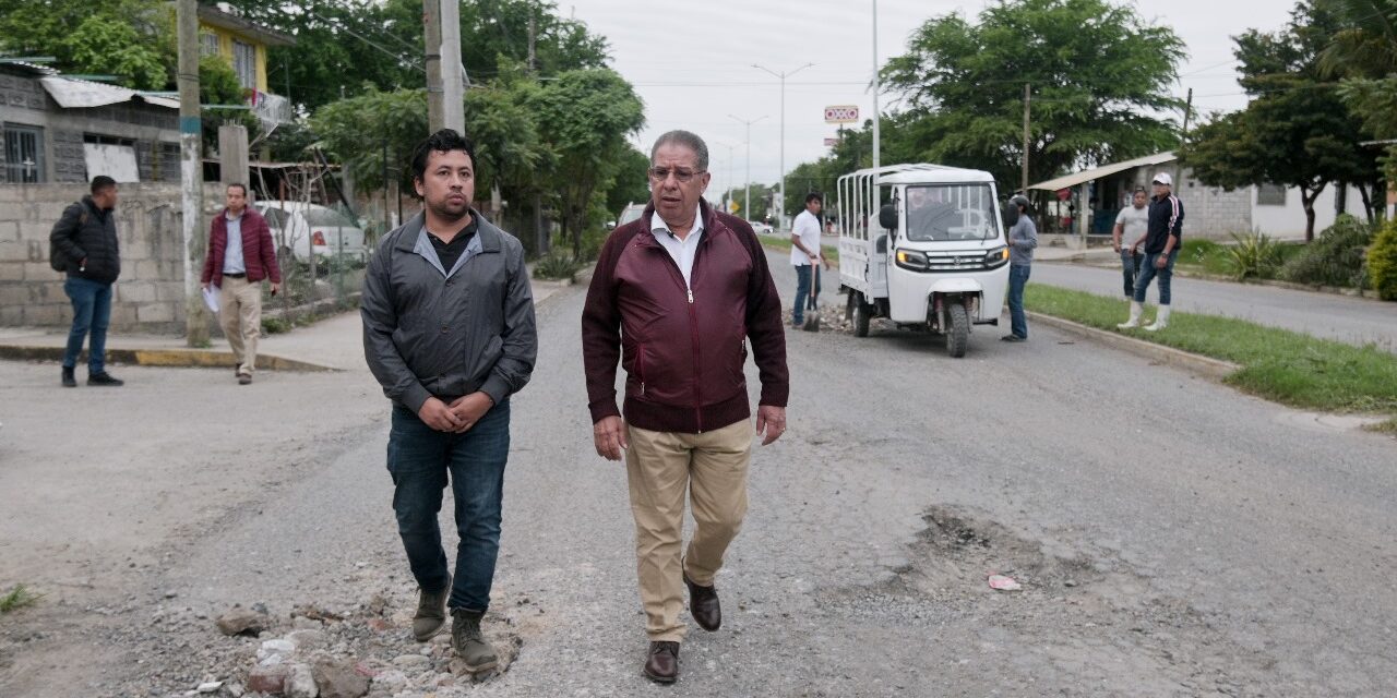 Se reconstruirá el Libramiento Adolfo López Mateos en TUXPAN con una inversión de 8 millones 491 mil 200 pesos: Alcalde José Manuel Pozos Castro.