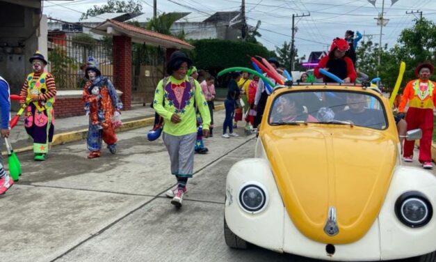Álamo Temapache celebra el Día del Payaso